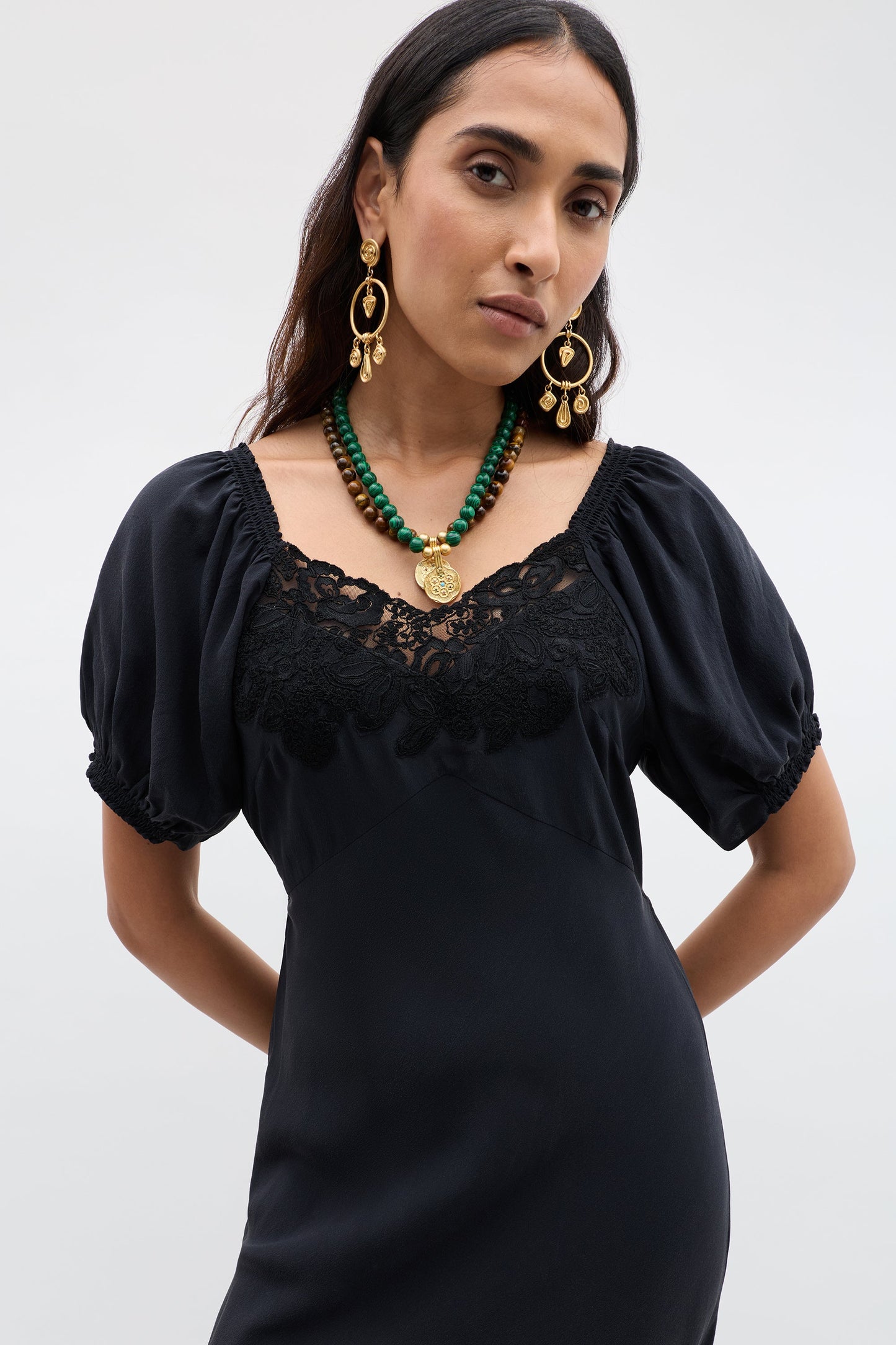 Ilaria - Black