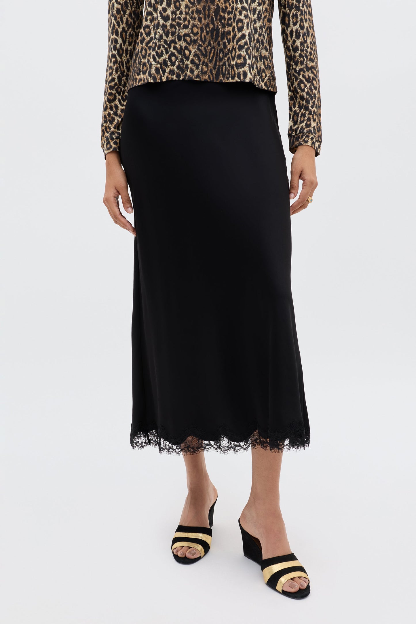 Stassie - Black