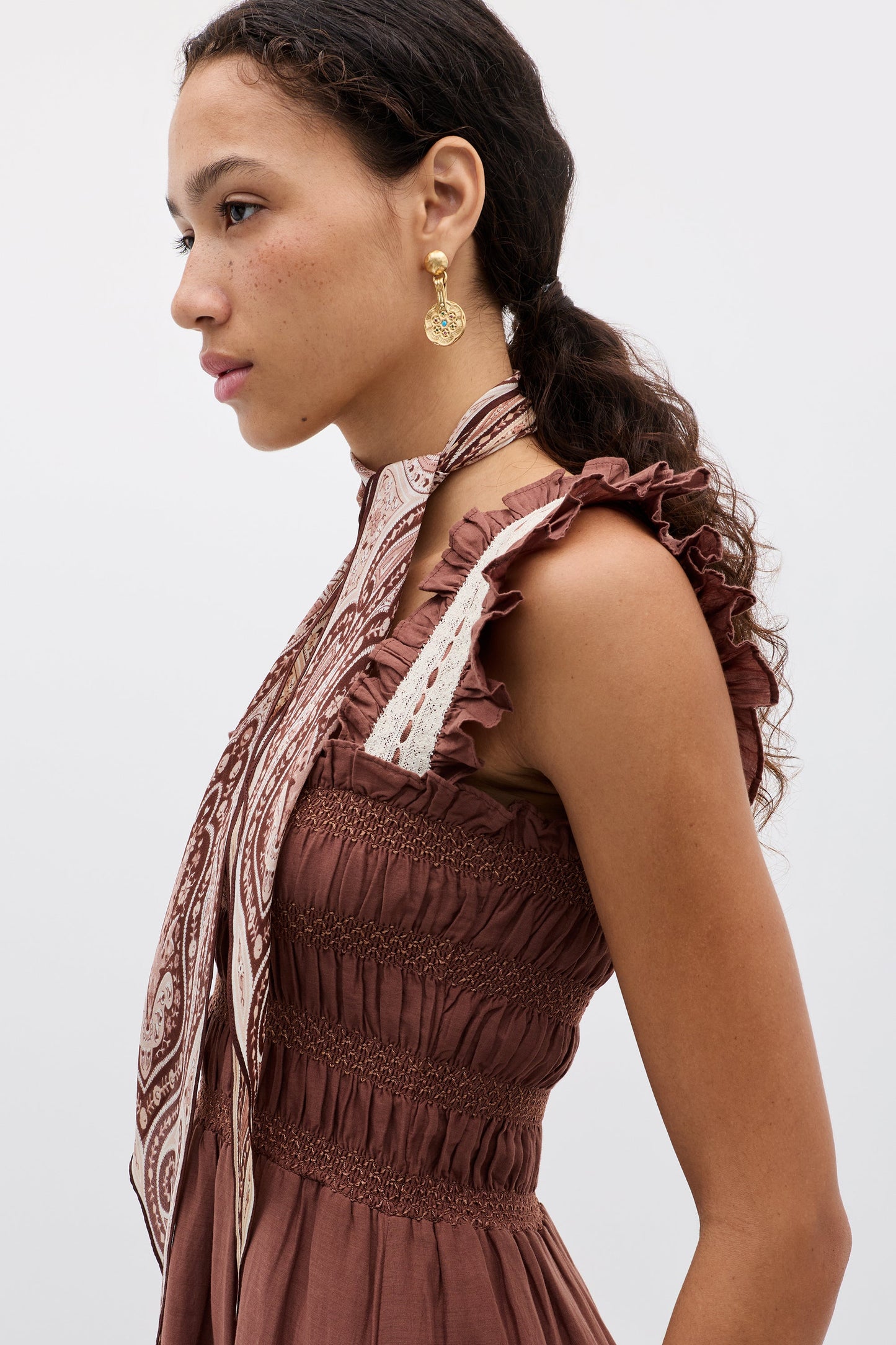 Yelina - Paisley Flora Brown