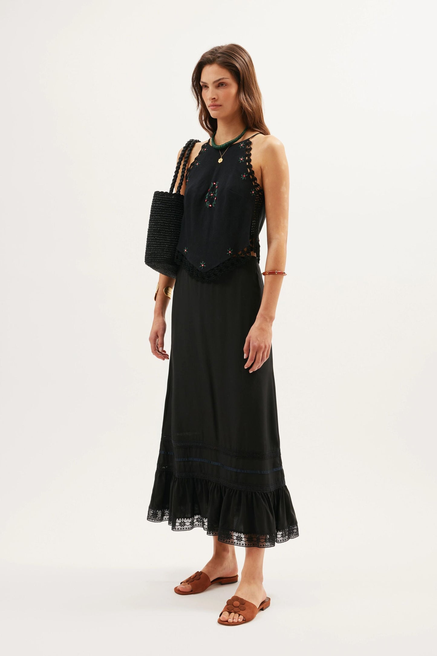Ayanna - Rose Trail Embroidery Black