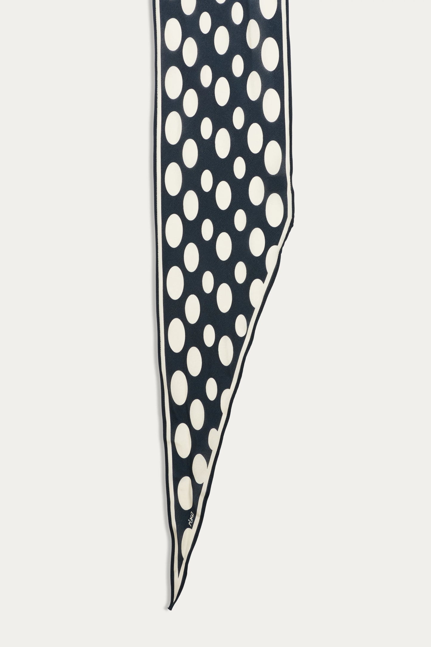Nara - Oval Spot Navy