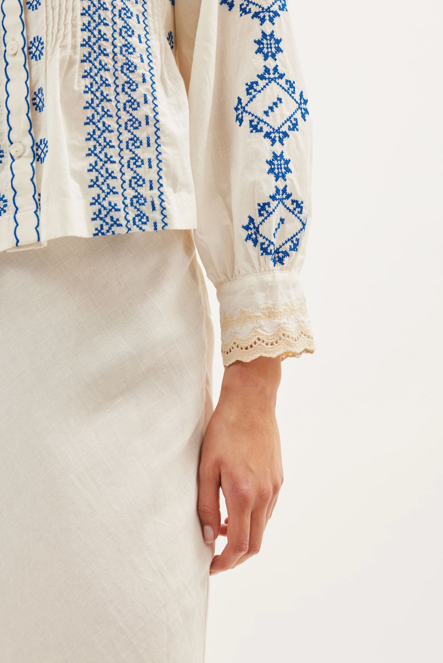 Percy  -  Mila Embroidery Cream