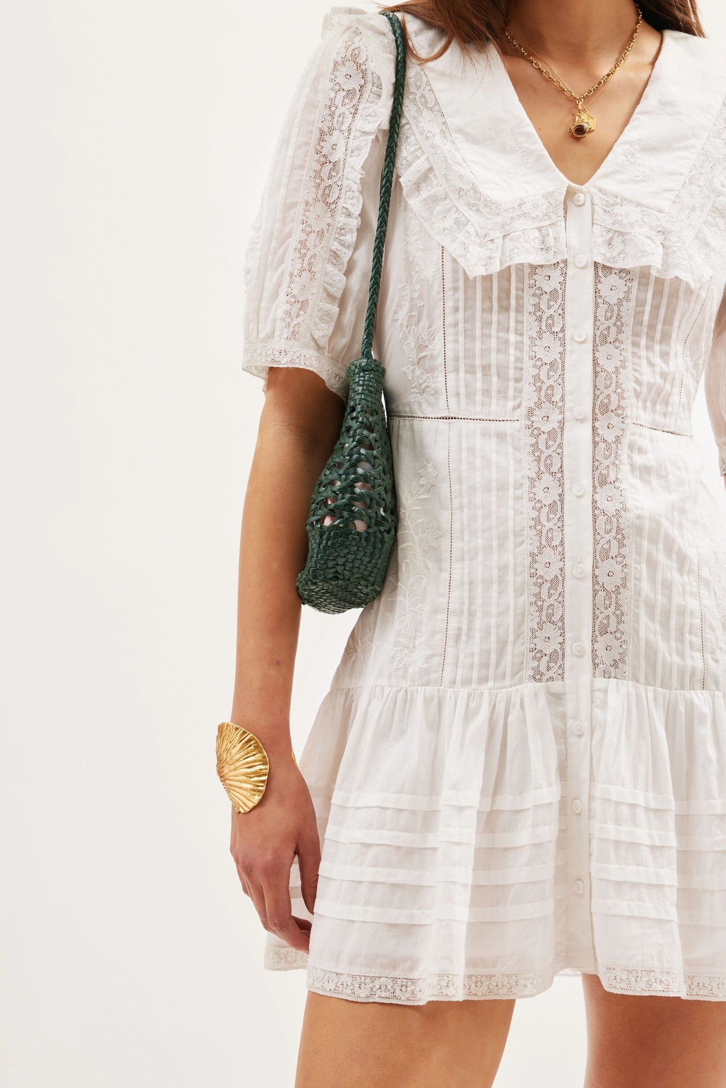 Dove  -  Pansy Embroidery White