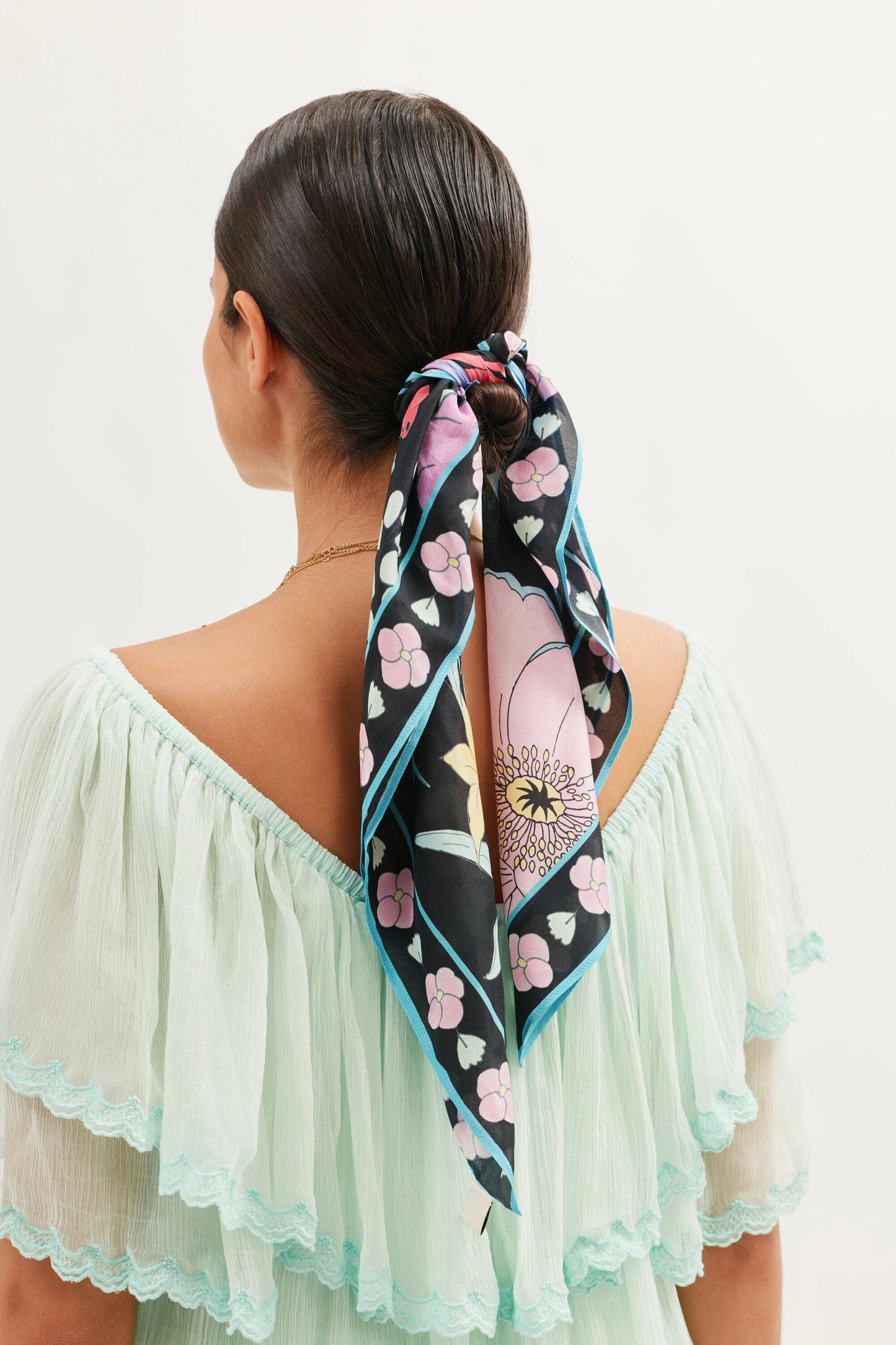 Menno  -  Bhatia Floral Black