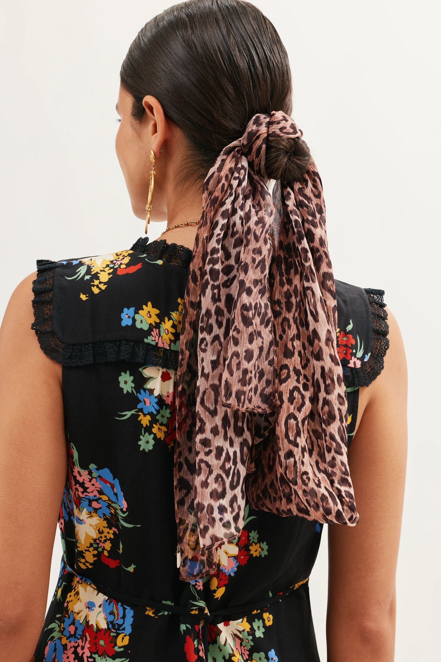 Chessie  -  Darcie Floral Black