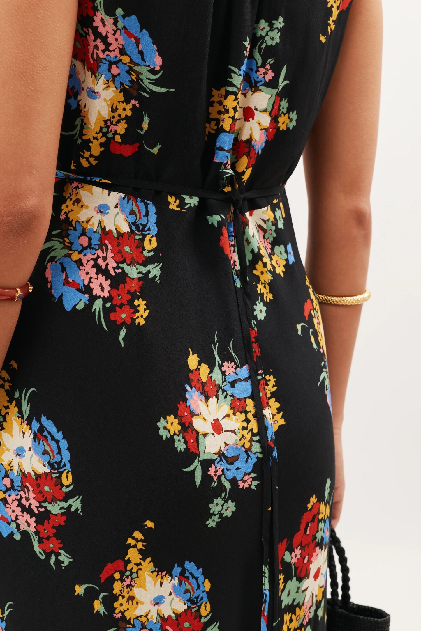 Chessie  -  Darcie Floral Black