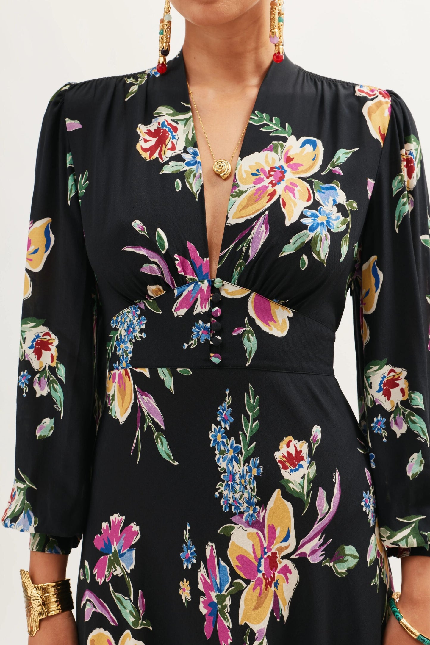 Trula  -  Vintage Bloom Black