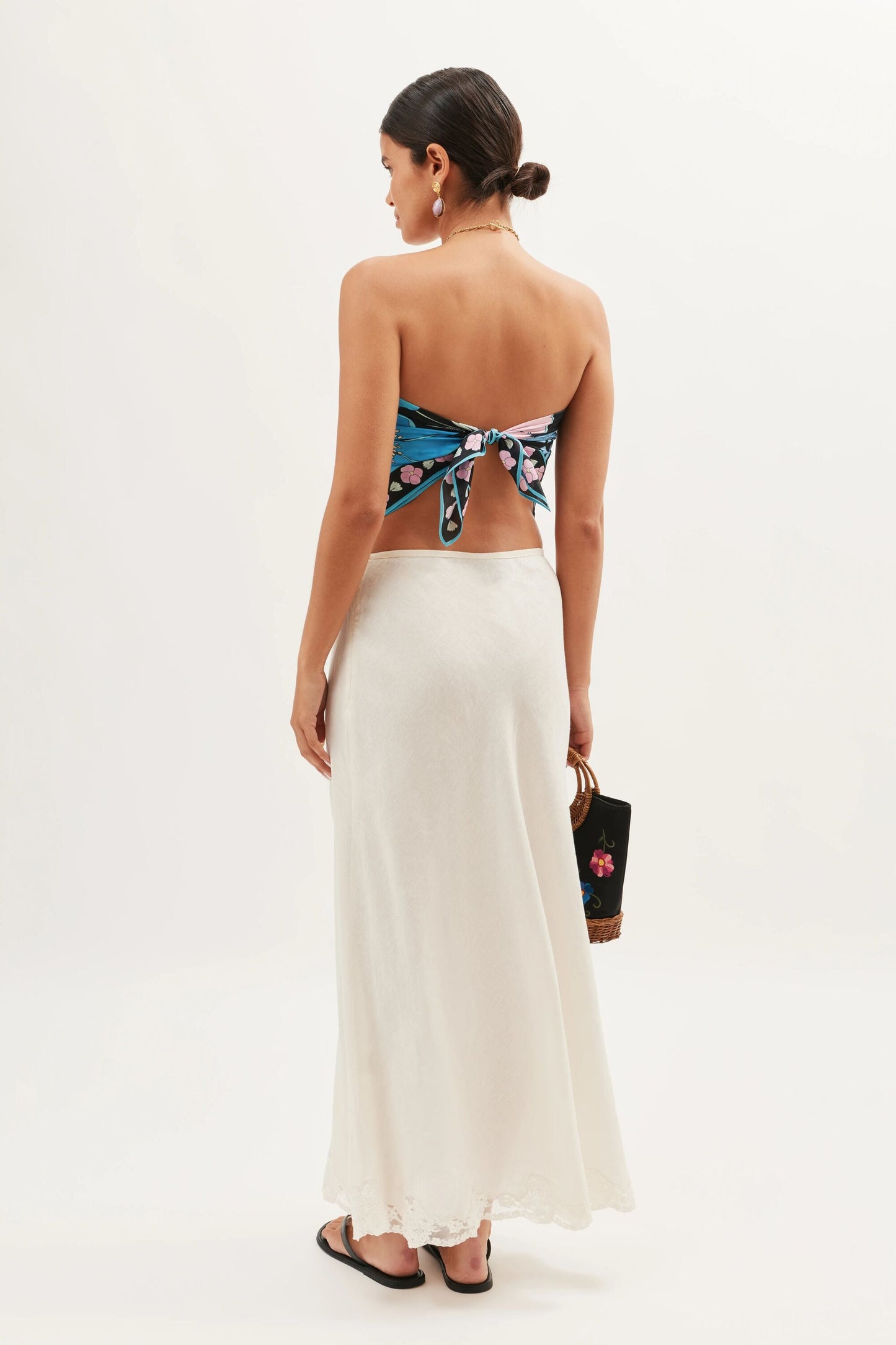 Menno  -  Bhatia Floral Black