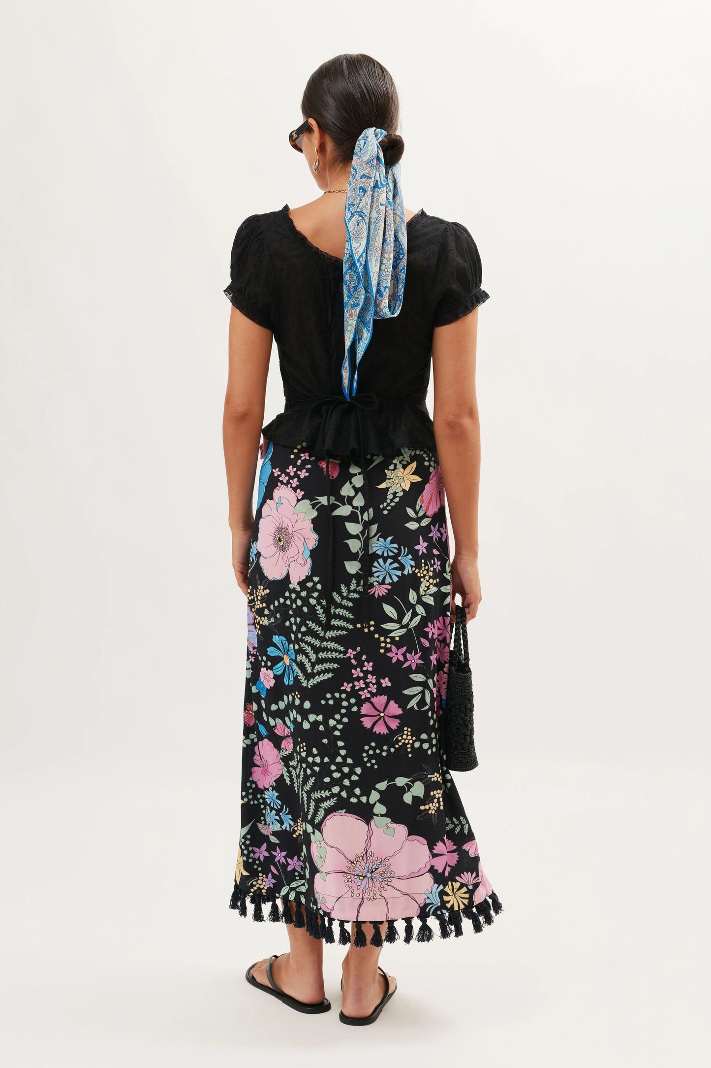 Parisa  -  Bhatia Floral Black
