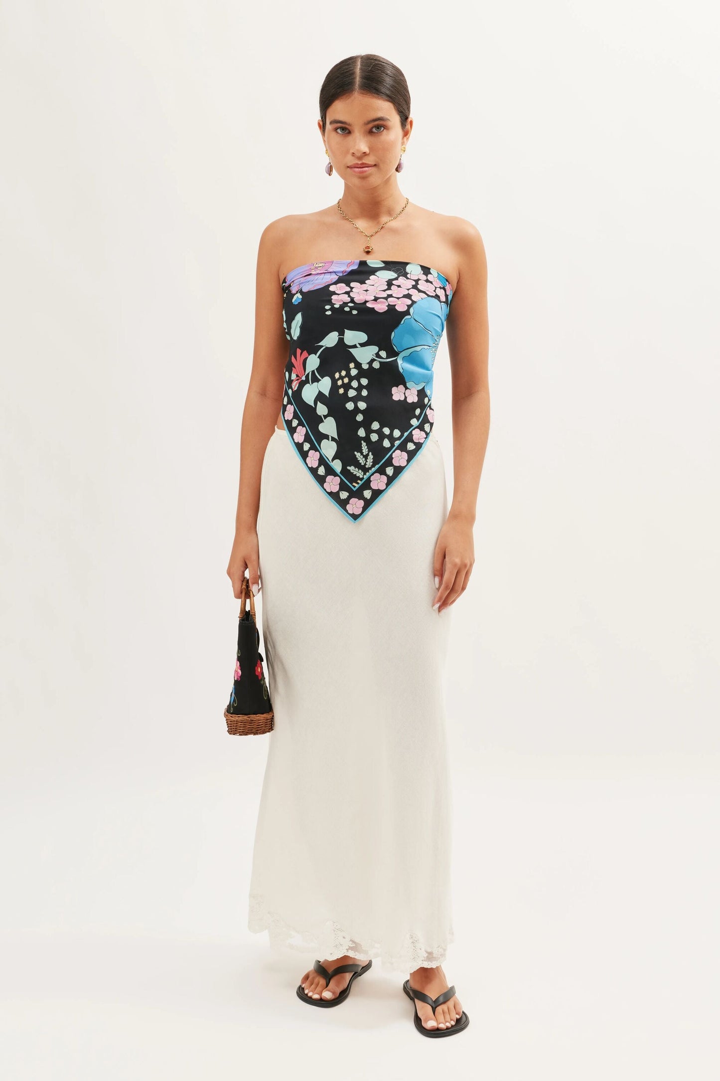 Menno  -  Bhatia Floral Black