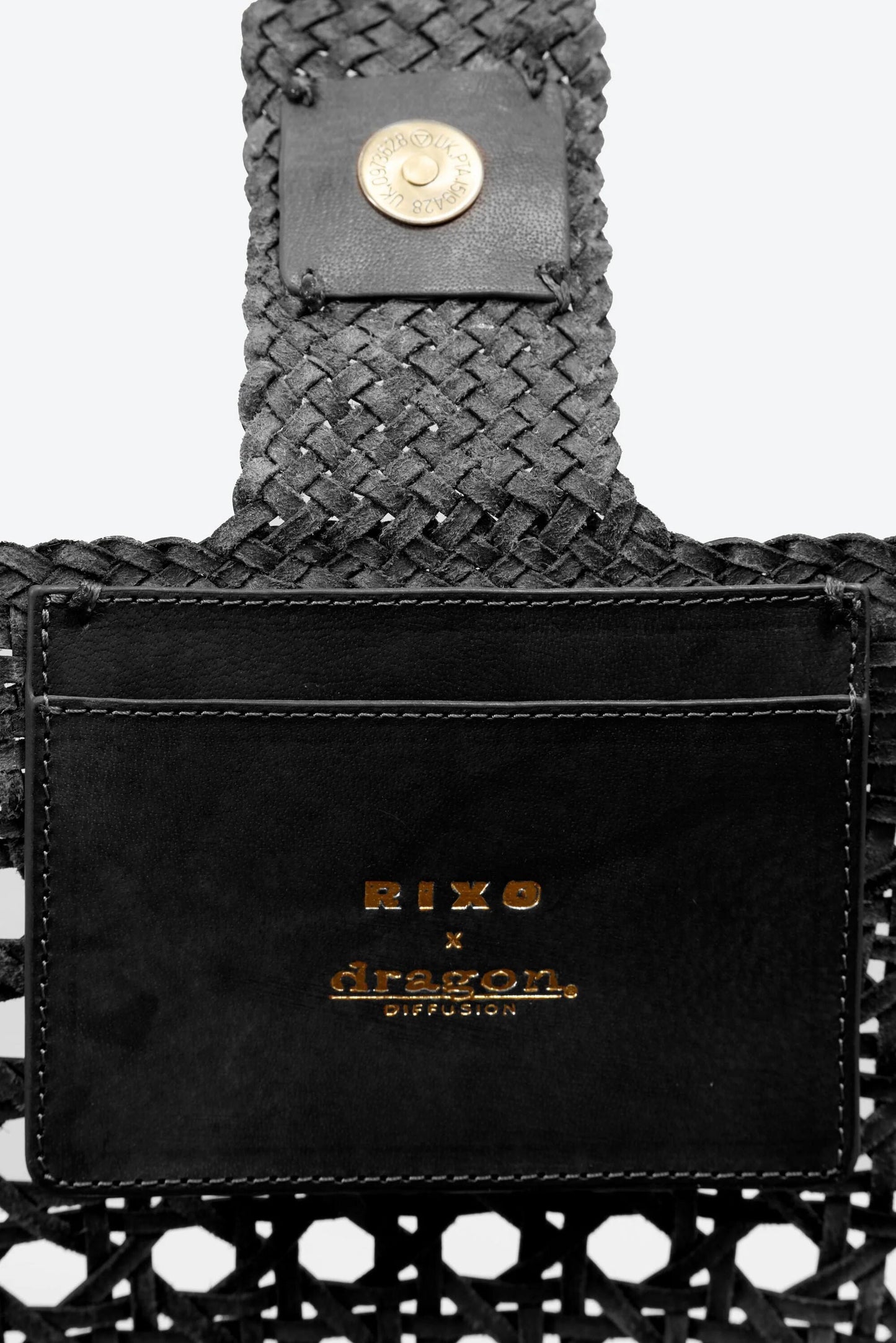 Amoria  -  Black