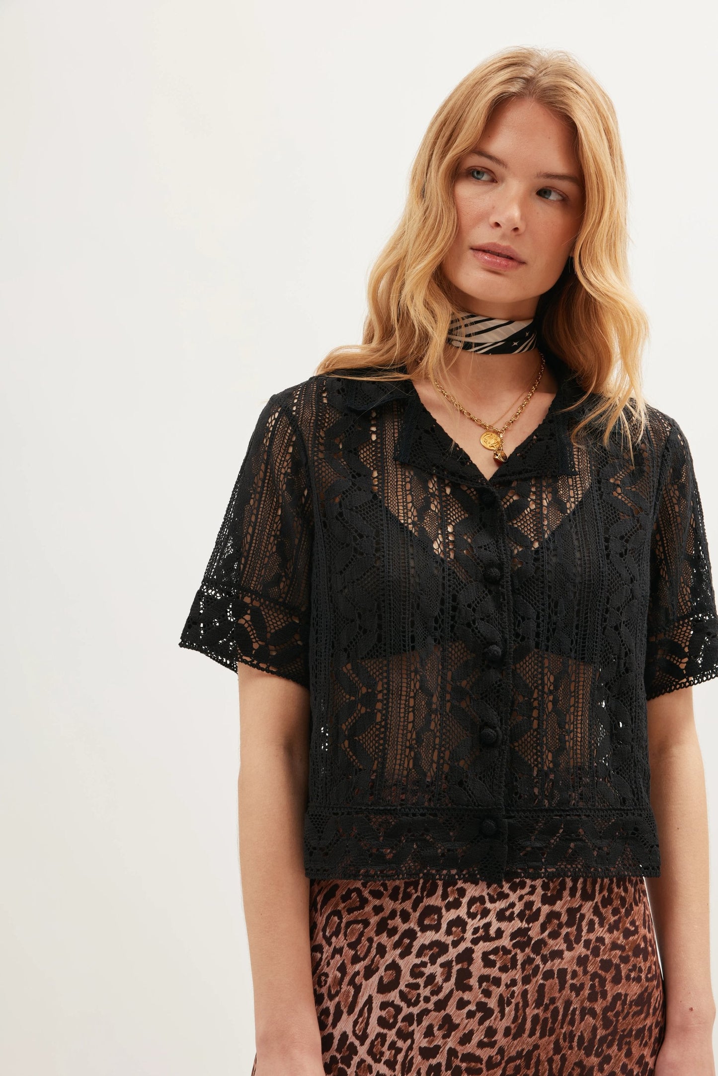 Diona  -  Black