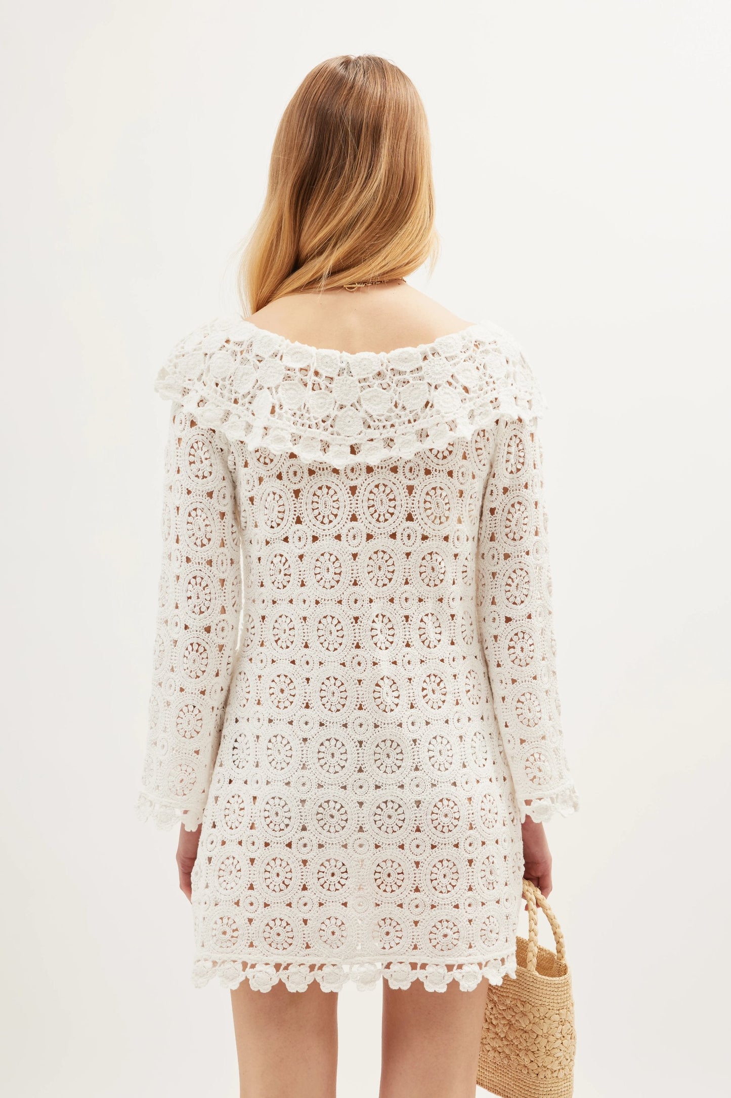 Envalira  -  White