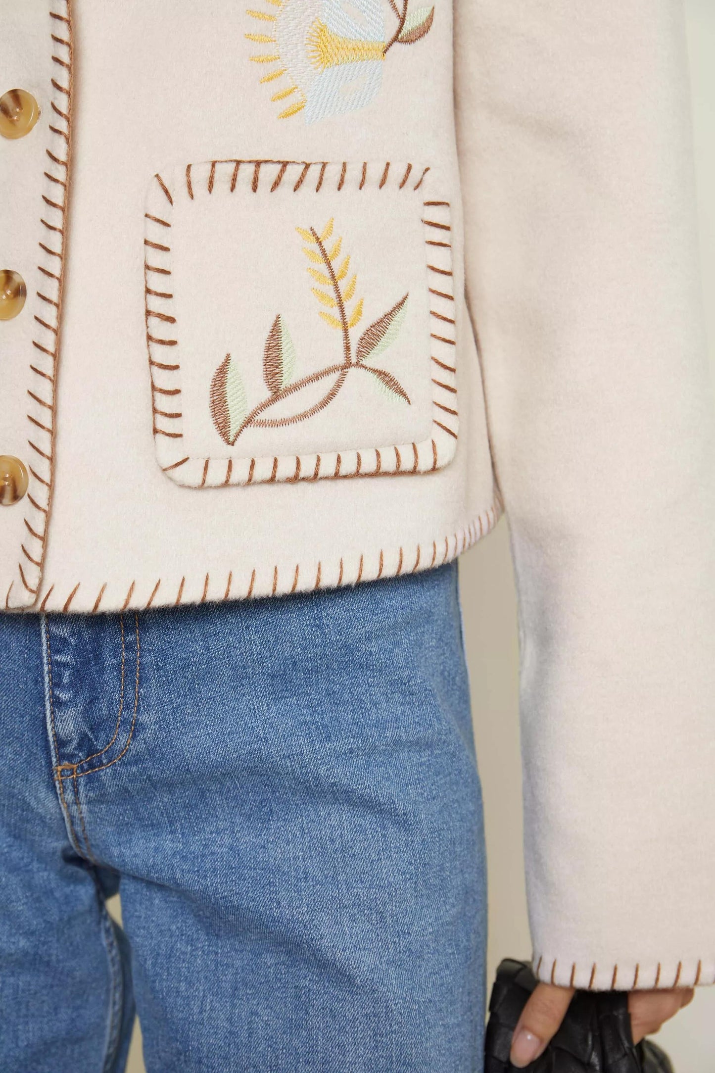 sunday - tulip vine embroidery cream