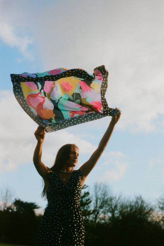 Menno Scarf Abstract Dot Black