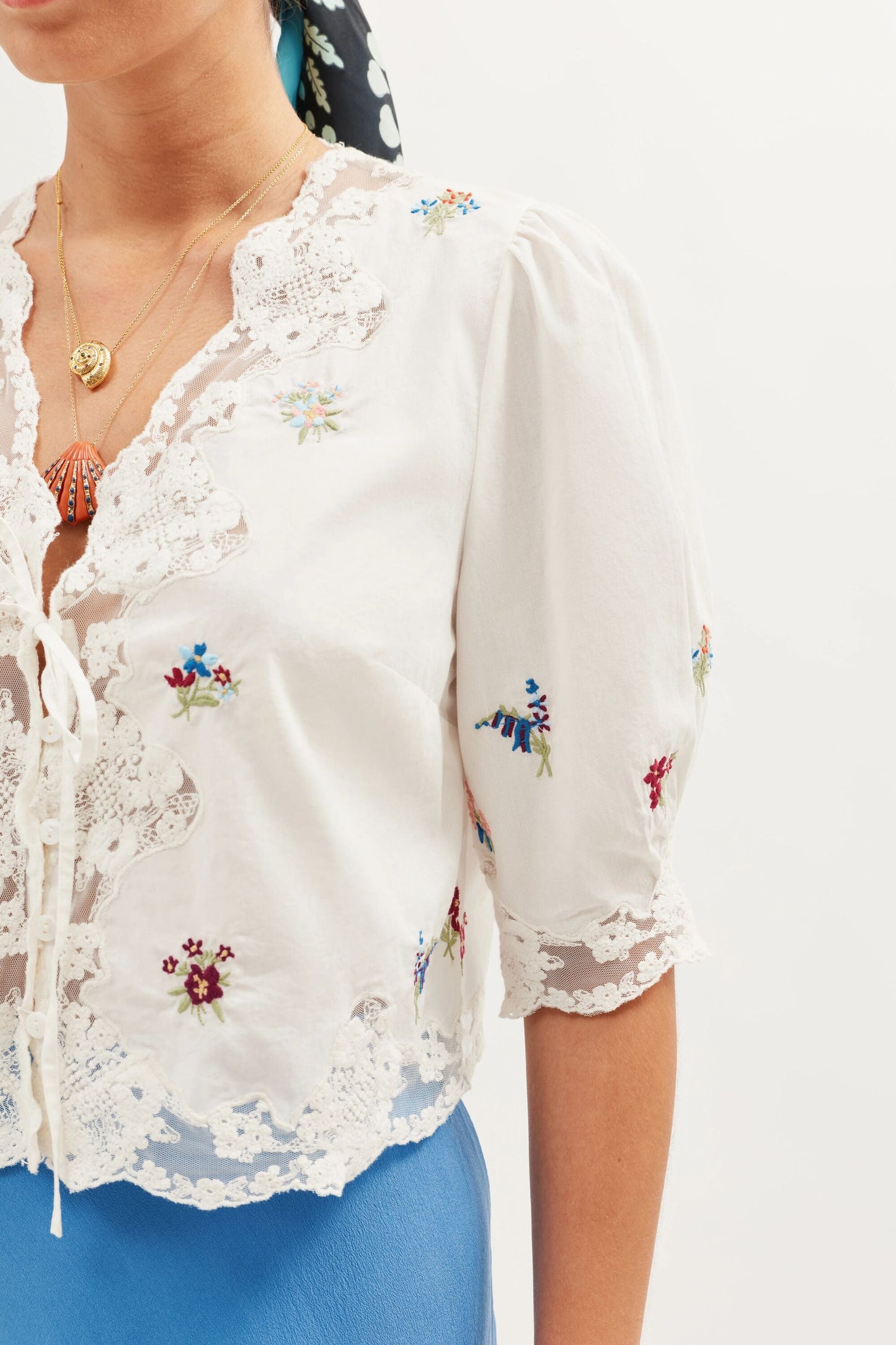Ursula  -  Bud Embroidery White