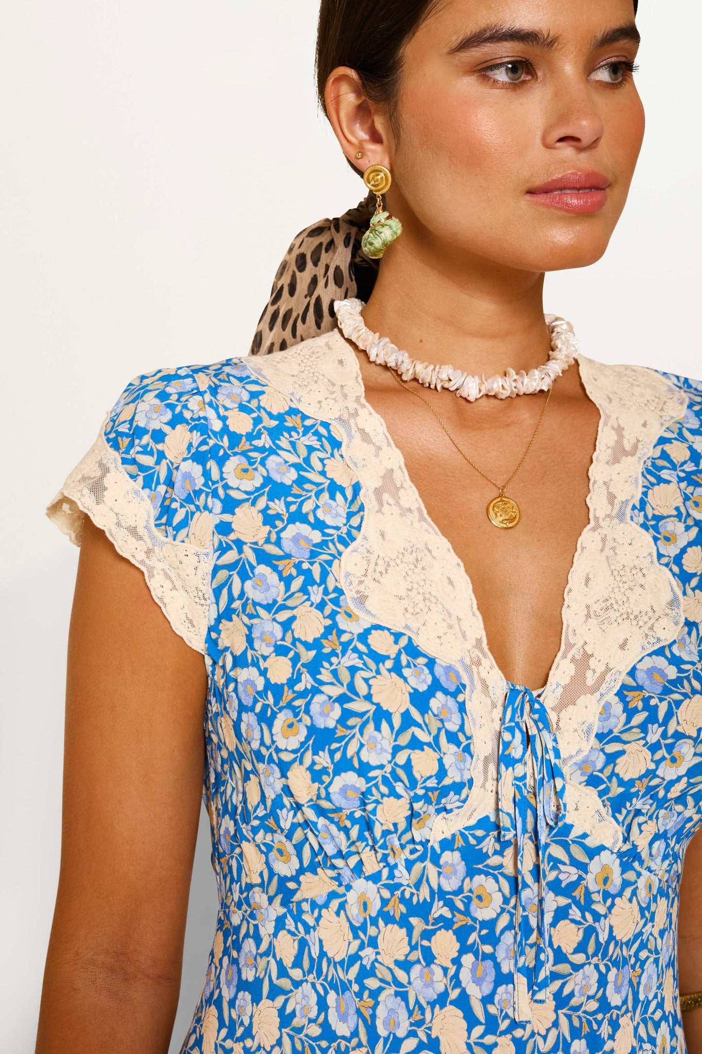 Amari - Shell Pansy Indigo